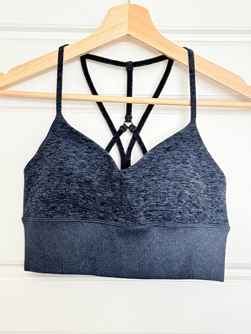 NWOT Alo Yoga Sports Bra - Heather Charcoal